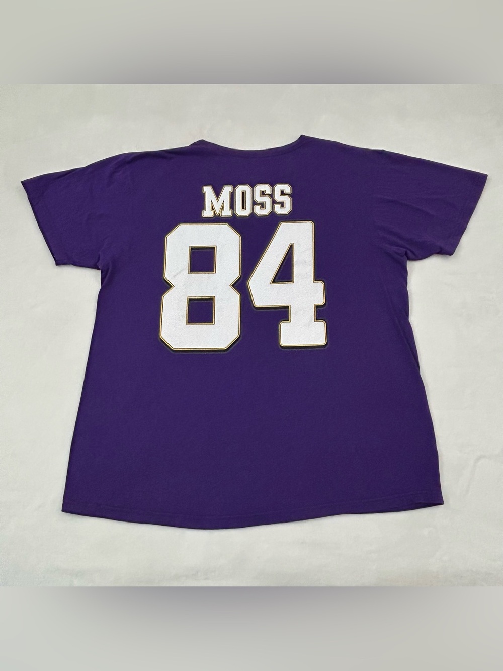 Minnesota Vikings NFL Football Randy Moss #84 Purple Jersey Tee Shirt Men’s XL